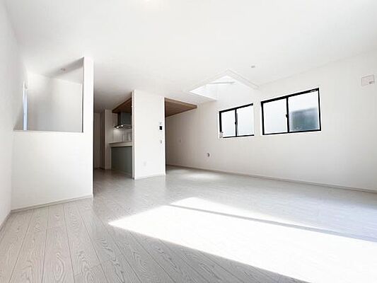 リビング/ダイニング 横浜市青葉区若草台 戸建　1号棟