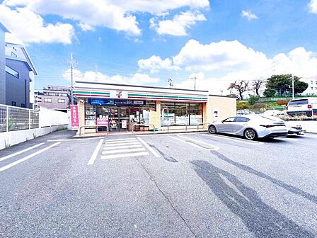 セブン-イレブン 横浜榎が丘店まで約786m(徒歩10分)
