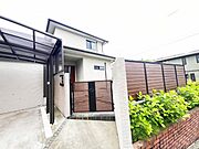 いつも気持ちよくご家族を迎えられる玄関です。
