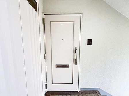 いつも気持ちよくご家族を迎えられる玄関です。