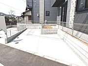 駐車場ももちろん完備しておりますのでお車所有の方にも心強いです。