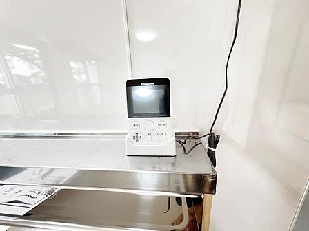 ご来客者確認できるTVモニター付きインターフォン。