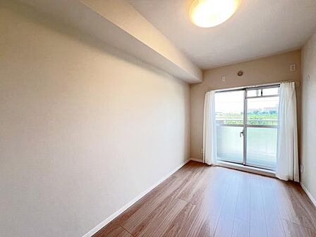 子供部屋にもちょうど良い大きさのお部屋です。