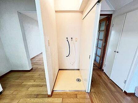 お天気を気にせずお洗濯ができ、室内干し可能です。
