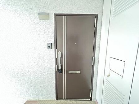 いつも気持ちよくご家族を迎えられる玄関です。