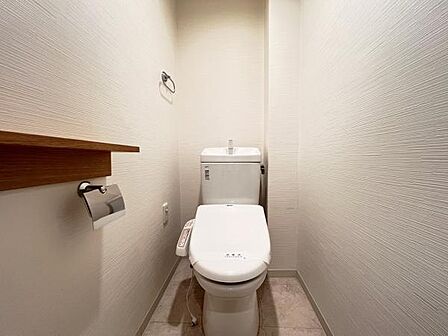 ほっと安らげるトイレ空間です。