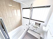 お風呂でほっとひといき。1日の疲れを癒しましょう。
