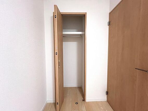 中の物を確認し...