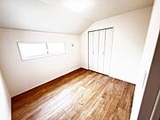 子供部屋にもちょうど良い大きさのお部屋です。
