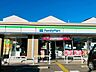 周辺：ファミリーマート吉祥院東前田店 440m