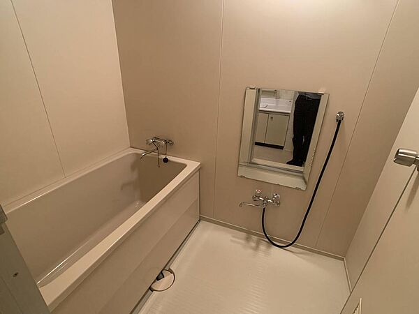 浴室を拡大表示