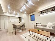 東向き角部屋で陽当たりが良く、昼間も明るいため、お部屋時間が楽しめます