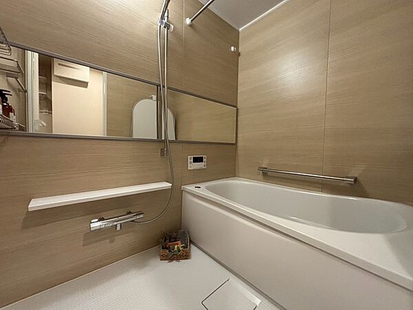 浴室を拡大表示