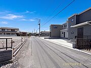 【現地】ゆったりとした雰囲気に包まれ、家族が心地よく過ごせる住宅地