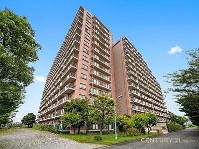 外観：【外観】複数駅が利用でき快適通勤通学！ペットと一緒に暮らせるマンションです