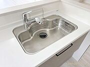 【設備】清潔で美味しい水がいつでも使える浄水器完備のキッチン
