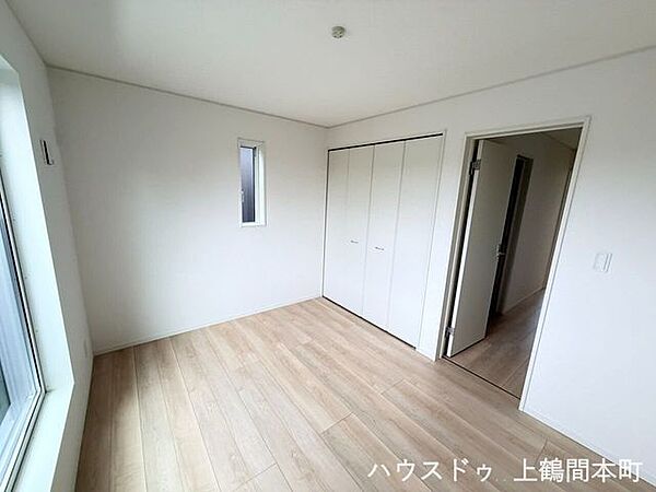 洋室を拡大表示