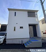 小学校・中学校が徒歩約9分圏内で、お子さまの通学も安心。内見可能！ハウスドゥ上鶴間本町へ！