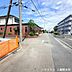 外観：前面道路含む現地写真