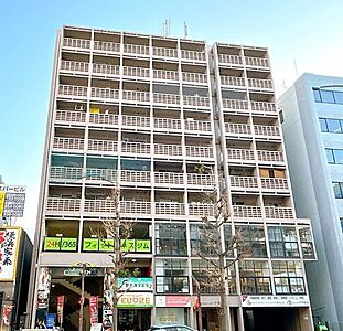 外観:価格には消費税、リフォーム費用を含みます。リフォーム中でもご案内可能。内覧希望の方はお電話ください。 外観:価格には消費税、リフォーム費用を含みます。リフォーム中でもご案内可能。内覧希望の方はお電話ください。