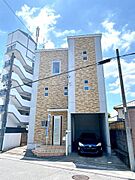 売主として累計10万戸以上の住宅をリフォームして販売してきた経験に基づき、一戸一戸、土地や建物に合わせてリフォームを行っています。ぜひとも現地でご確認ください。