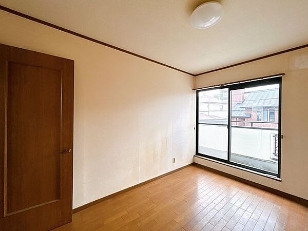 洋室を拡大表示