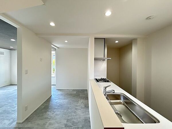 キッチンを拡大表示