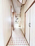 【リフォーム中　1階廊下】