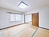 寝室：【リフォーム中　1階和室】畳の表替えと照明の交換を行います。