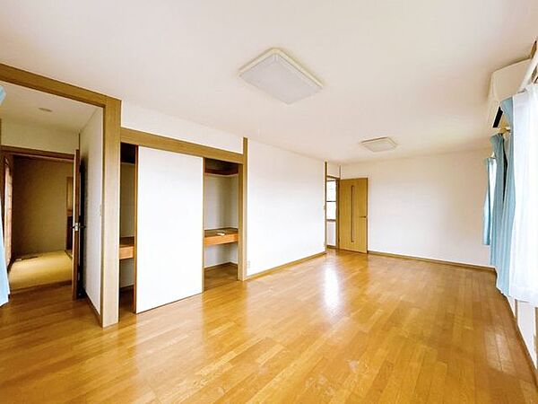 洋室を拡大表示