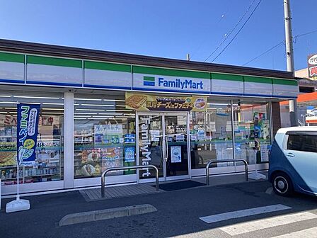 ファミリーマート 高崎江木町店 620m