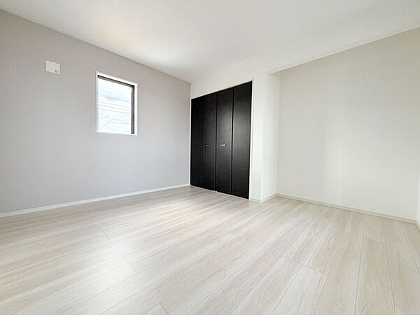 洋室を拡大表示