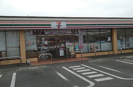 セブン-イレブン 前橋西片貝1丁目店 360m