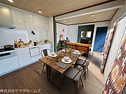【リビング】実際の写真にCGで家具家電を合成したイメージ図です。（家具家電はつきません）