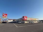 スギ薬局 鈴鹿寺家店【店舗営業時間9:00～22:00　駐車場57台完備。医薬品の他にも食品やお酒など販売。薬剤師、ビューティアドバイザー、管理栄養士が揃っているので相談可能。/クレジット・電子マ…