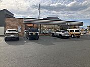 セブンイレブン 鈴鹿北玉垣町店【スローガンは「近くて便利」。地域の人へのサービスを重視し、配達サービスにも力を入れている。（電子マネー利用可　ＡＴＭあり　ネット通販あり）nanacoポイントサービ…