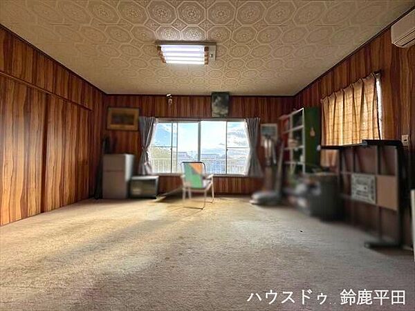 洋室を拡大表示