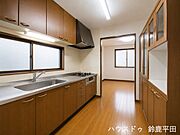 ※家具消し加工をしています。キッチンが広く、収納も多いので使い勝手がよさそうですね。