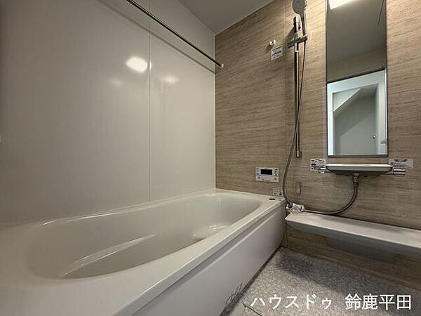 浴室を拡大表示