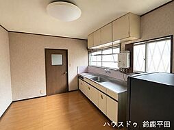 津市白塚町:ダイニングキッチン