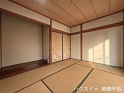 鈴鹿市高塚町字北新地:約6帖和室