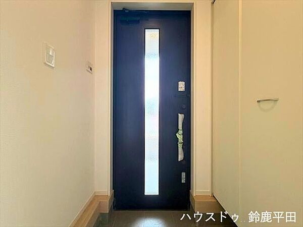 玄関を拡大表示