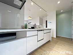 鈴鹿市庄野羽山2丁目:キッチン
