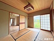 1階6帖：和室には、リラックス効果、調湿効果、防音効果、汎用性の高さなど、様々なメリットがあります。障子を通したやわらかな光がお部屋全体を包み込みます。（2025年10月26日撮影）