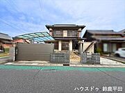 駐車場にはカーポートと門扉があります（2026年4月19日　撮影）