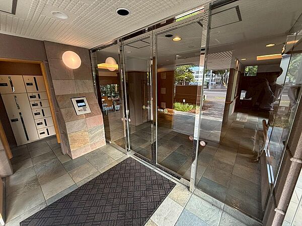 エントランスを拡大表示