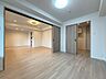 洋室：ご家族の寝室、子ども部屋、来客用のお部屋など、幅広い用途に使える居室です。家具の配置やコンセントの位置も含めてご確認いただけます。