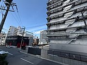 窓の外に広がる開放感。四季の移ろいを感じる景色。