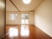洋室7.5帖