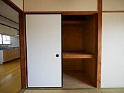 押入（和室8帖）